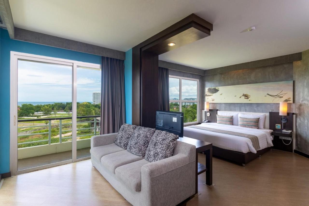 Silathip Huahin Serviced Apartment & Hotel Bagian luar foto