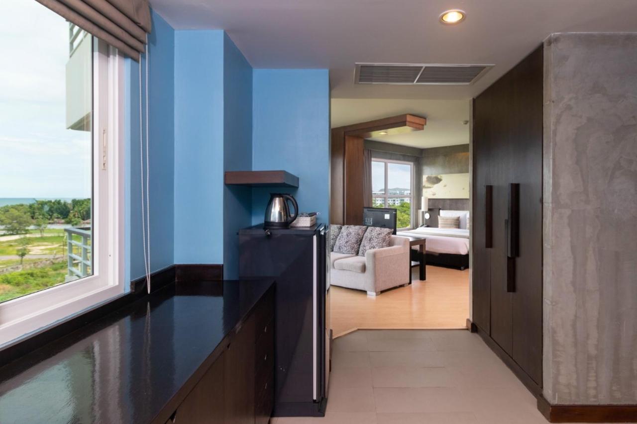 Silathip Huahin Serviced Apartment & Hotel Bagian luar foto