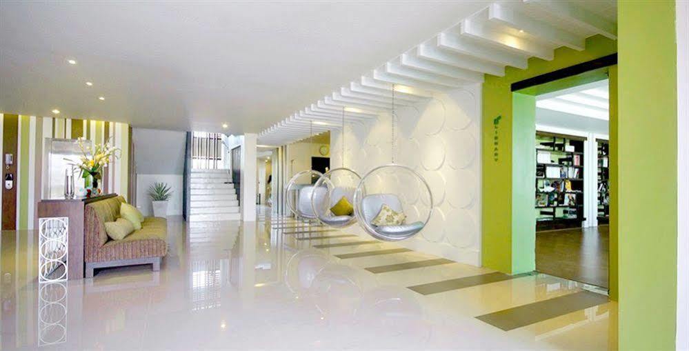 Silathip Huahin Serviced Apartment & Hotel Bagian luar foto