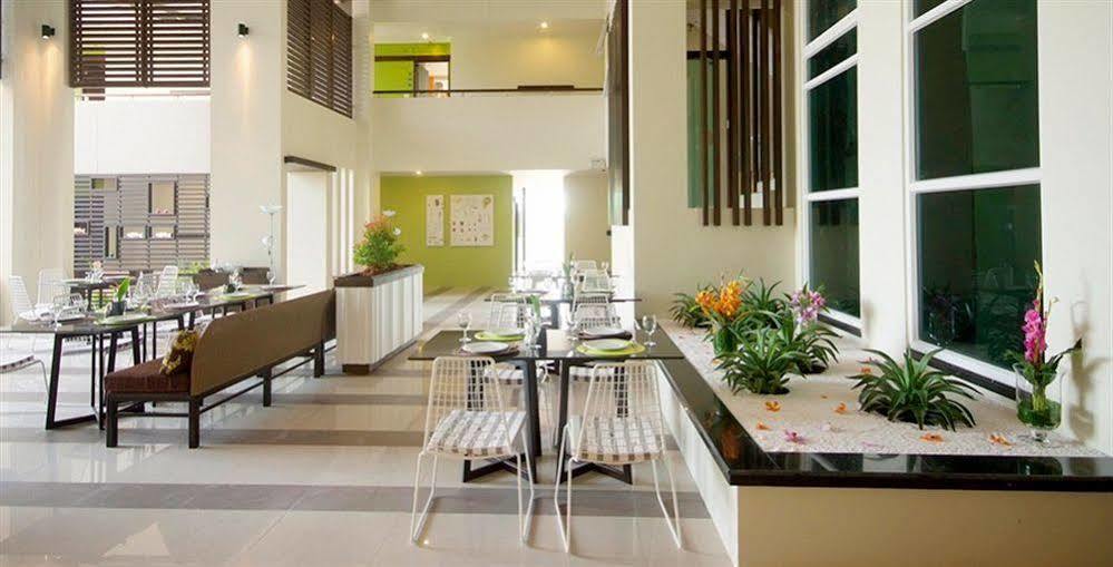Silathip Huahin Serviced Apartment & Hotel Bagian luar foto
