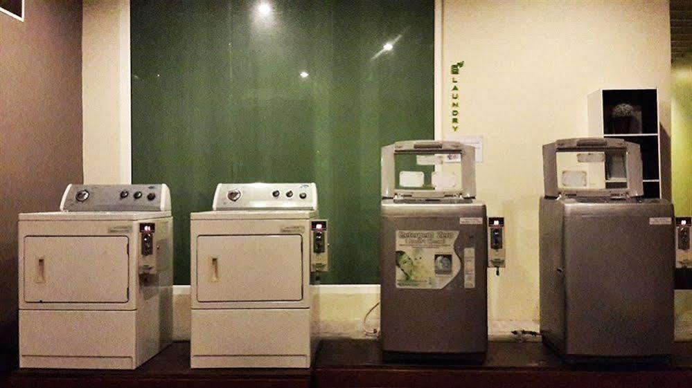 Silathip Huahin Serviced Apartment & Hotel Bagian luar foto