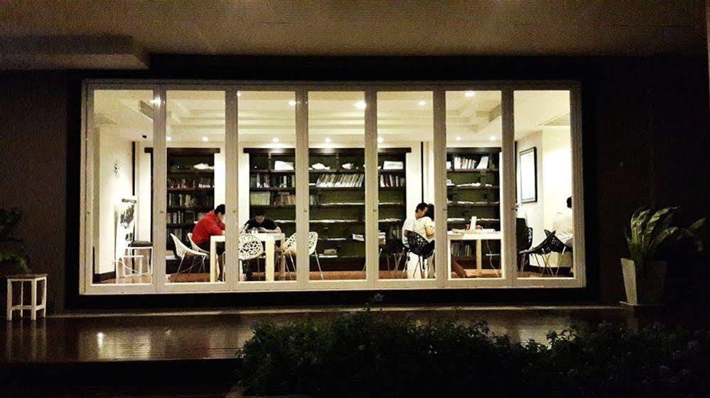 Silathip Huahin Serviced Apartment & Hotel Bagian luar foto