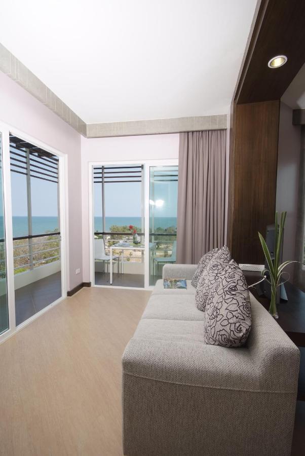 Silathip Huahin Serviced Apartment & Hotel Bagian luar foto